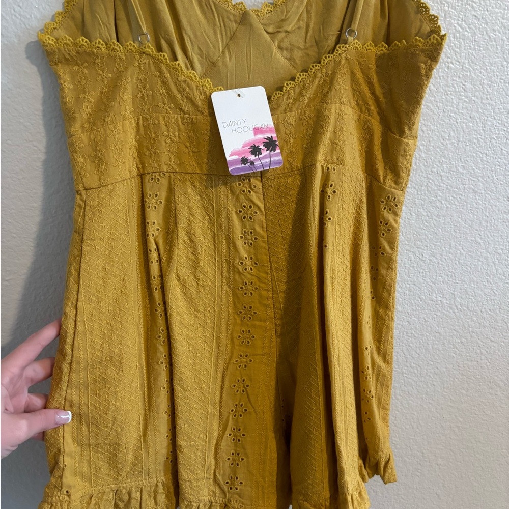 Size Small Dainty Hooligan Romper